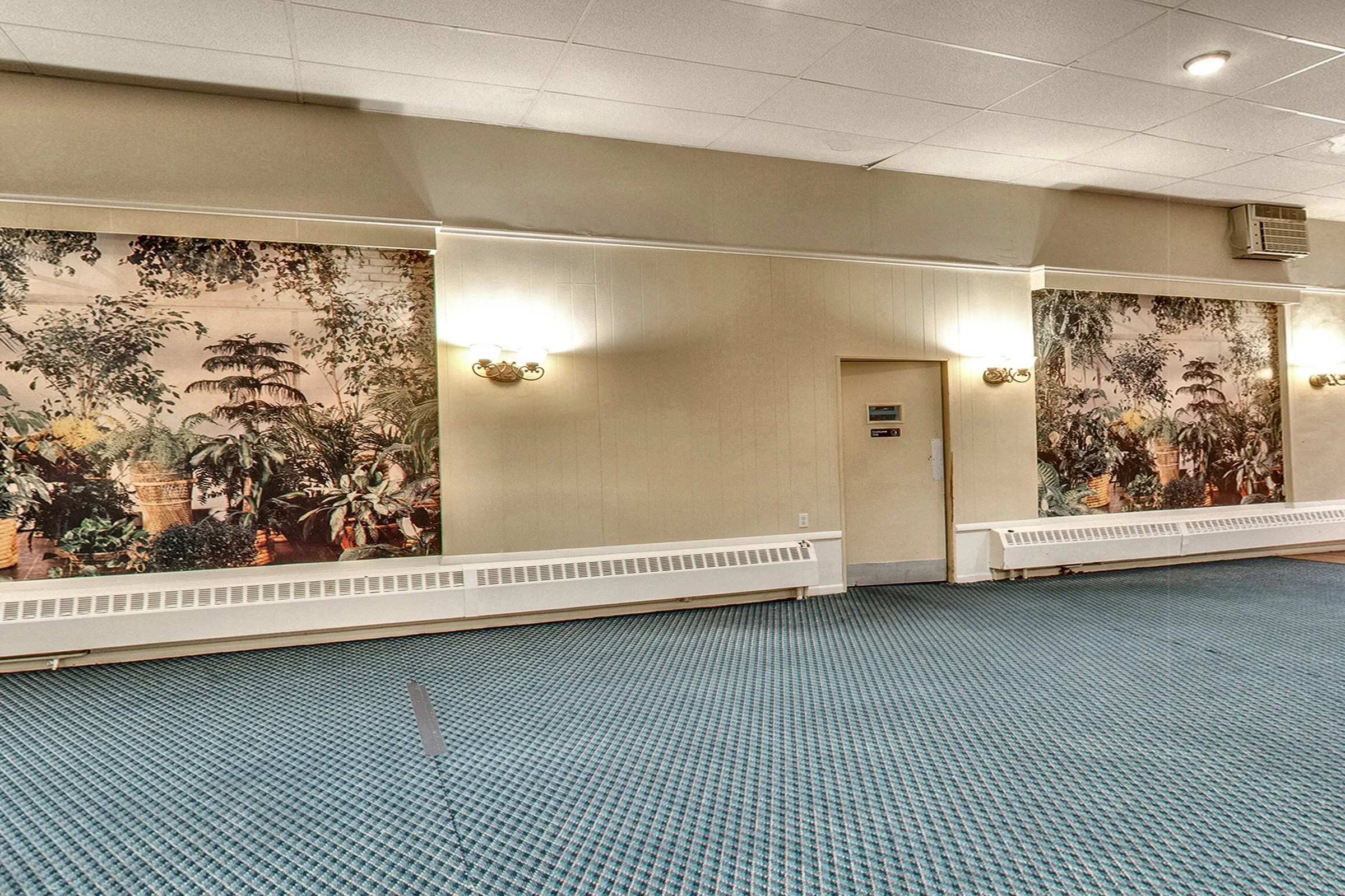 Chestnut Room-003.JPG