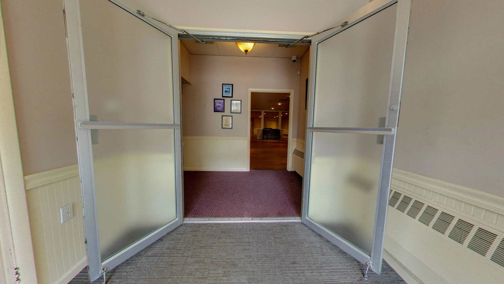Maple Room-001.JPG