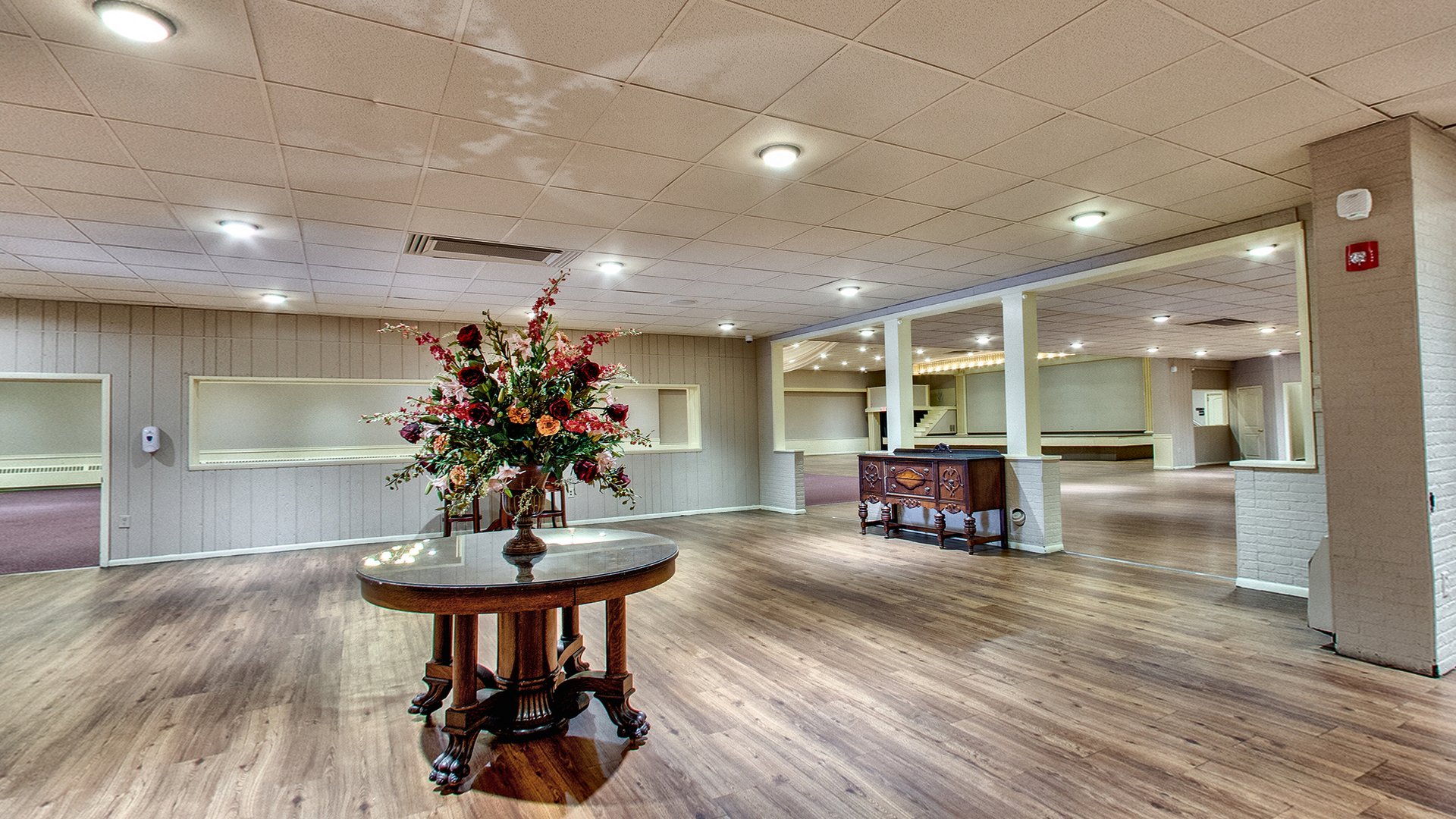 Maple Room-004.JPG