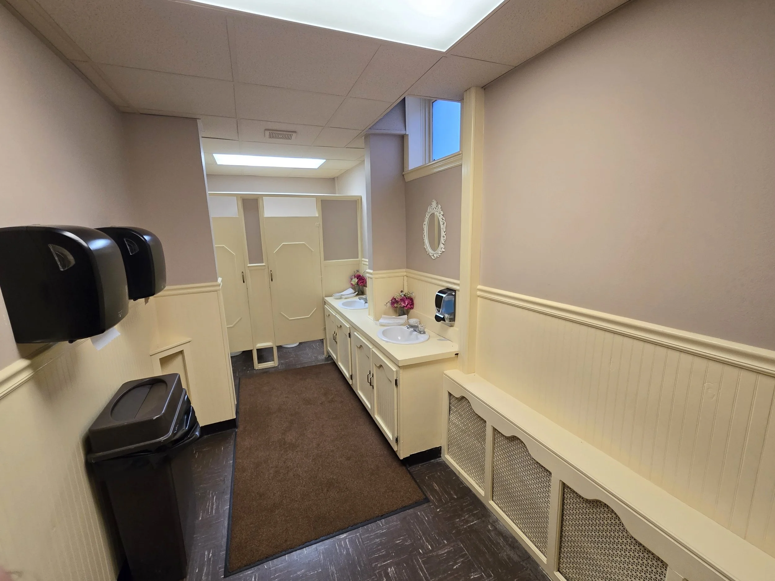 Maple Room-014.JPG