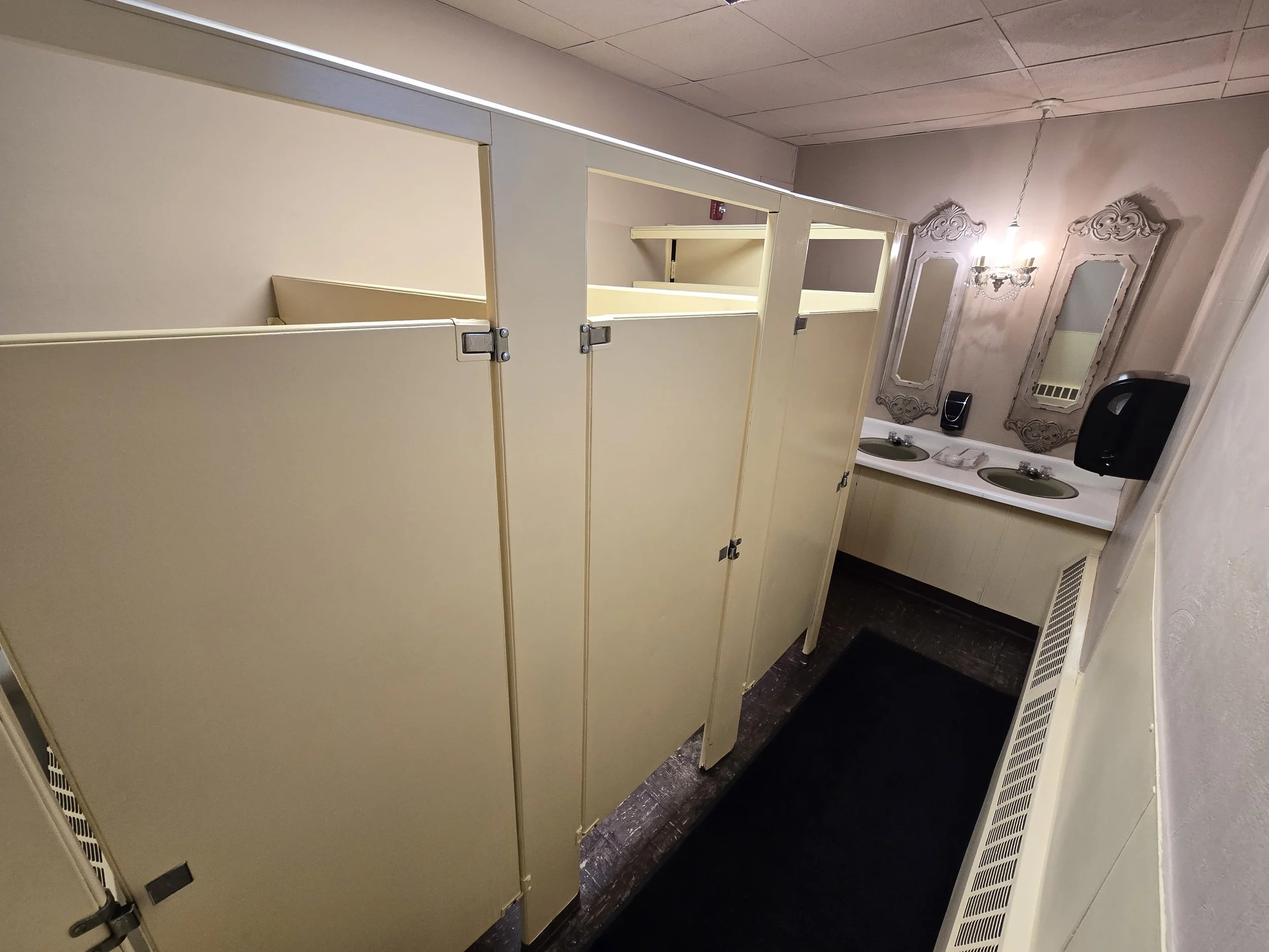 Maple Room-015.JPG