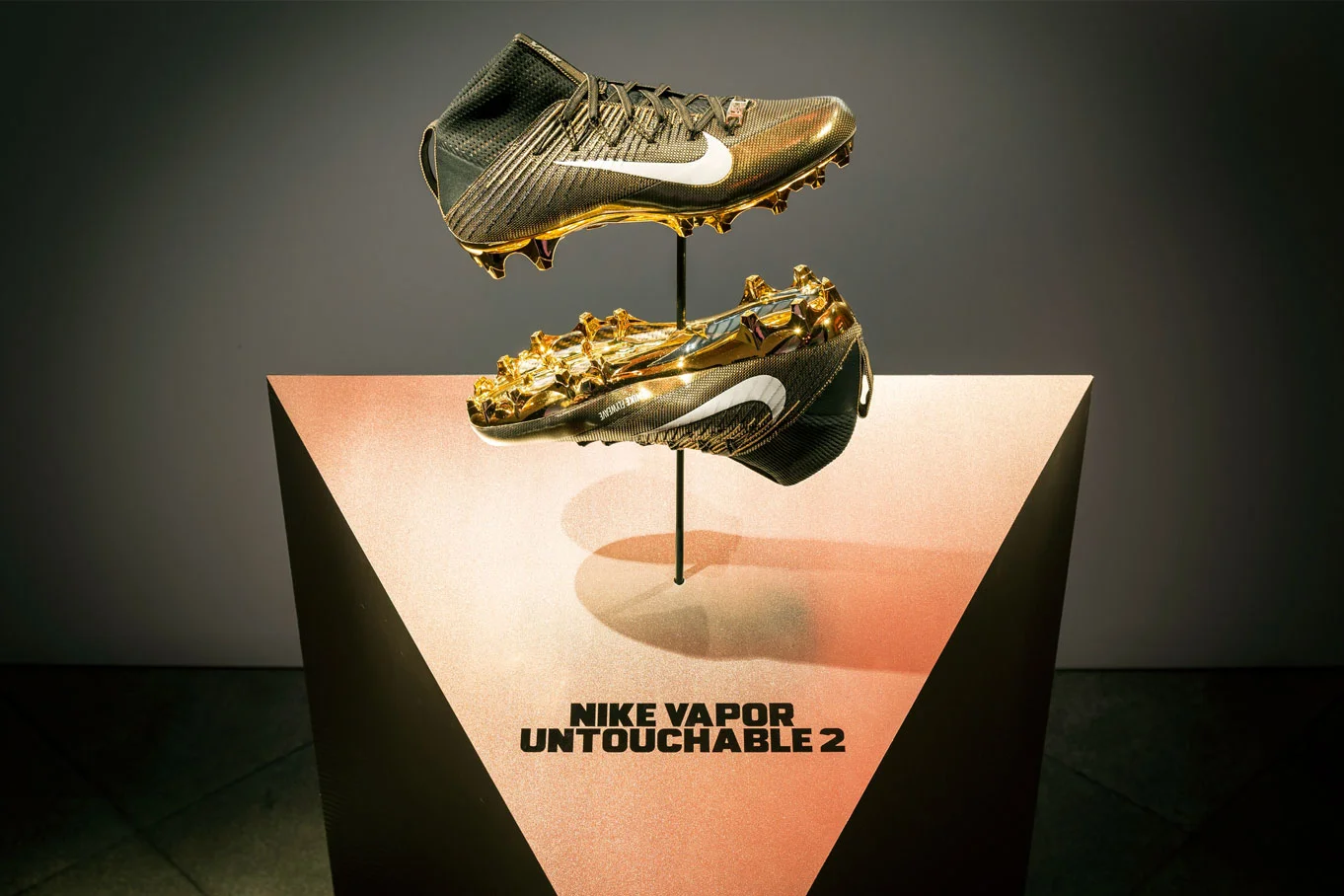 NIKE @ Superbowl 50 | Premium Pedestal