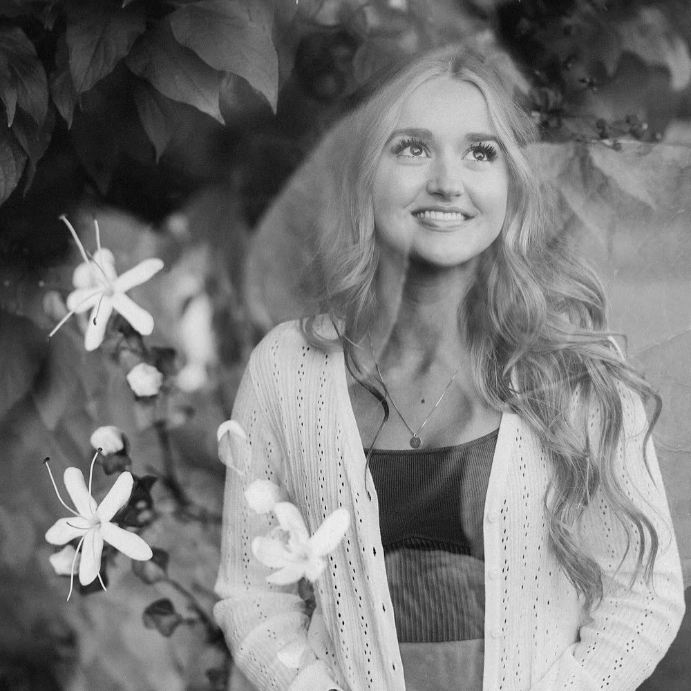 .
SENIOR ALERT⚡️ double exposures and city views and pink voodoo walls and late summer backdrops 〰️ i still have a few more openings for senior sessions in the fall &mdash; get in touch for more details XO