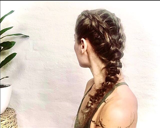#bohemianbraid mode on 🙏🏼
#bohemianbraids #messybraid #summerhair #redkenshadeseq #visionhaircare #ugressfris&oslash;r #visionruff #plheidenstrom @astridgiaever @ugressfrisor