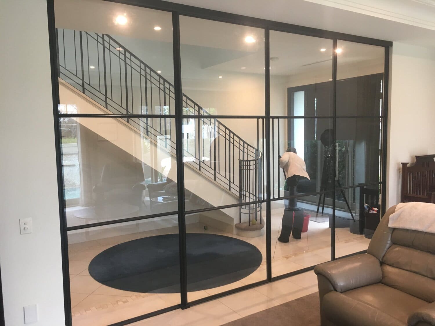 3 window design