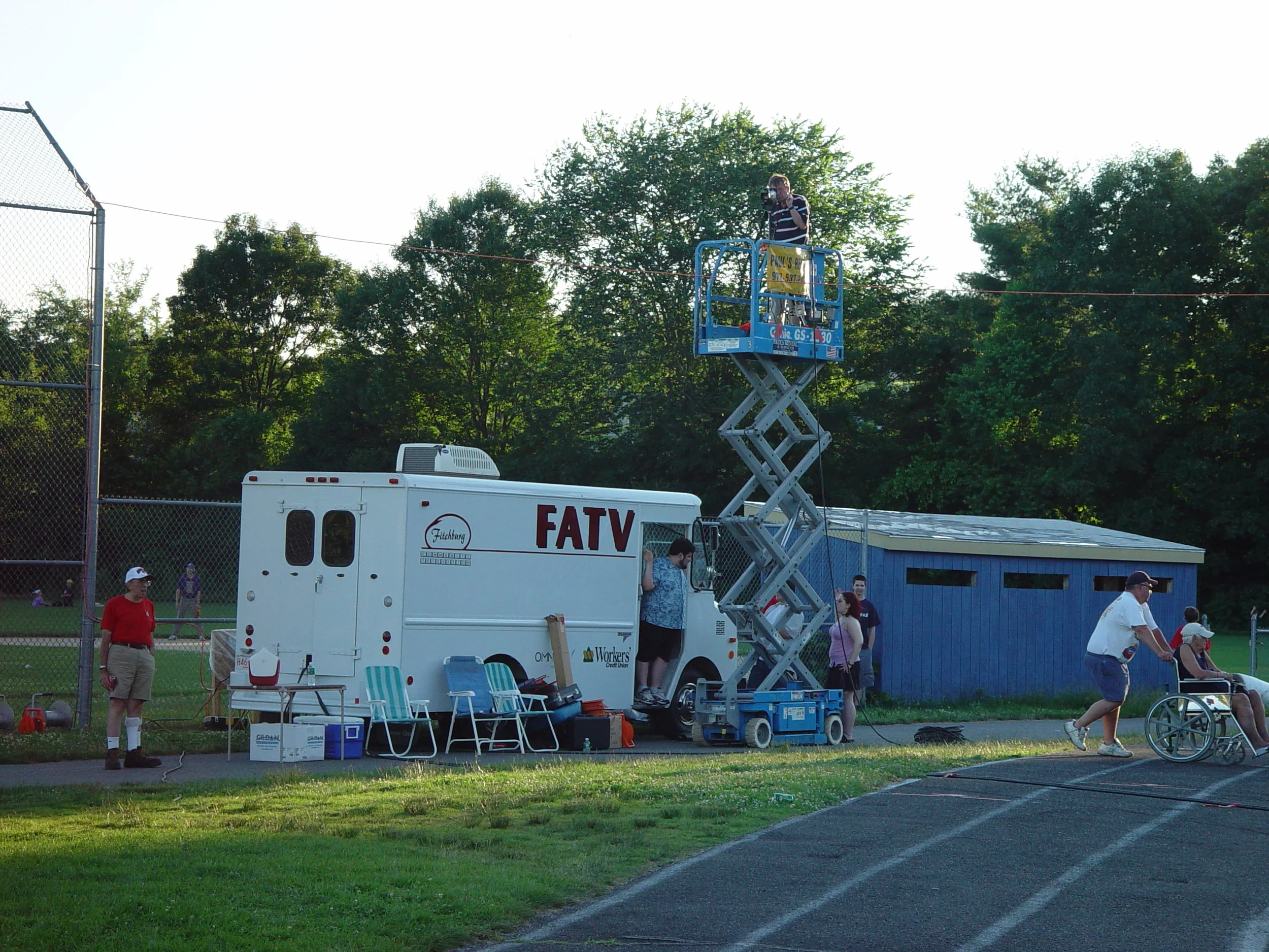 OLD TRUCK DAVE SVENS AT 4TH BERNARDIAN BOWL.JPG