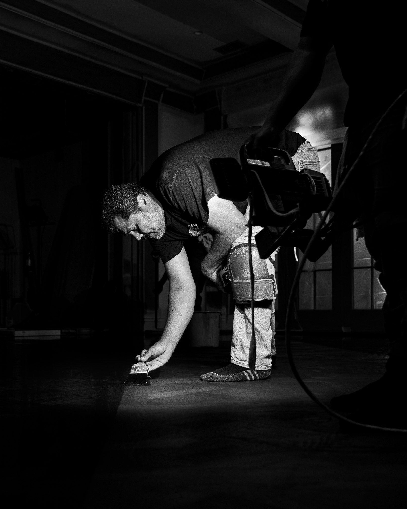 The finest floor finishers and painters do their best work in the dark.

#truecraftbuilding #customhome #bayareabuilders #bayareahomes #californiahomes #premierbuilder #luxuryhome #homedesign