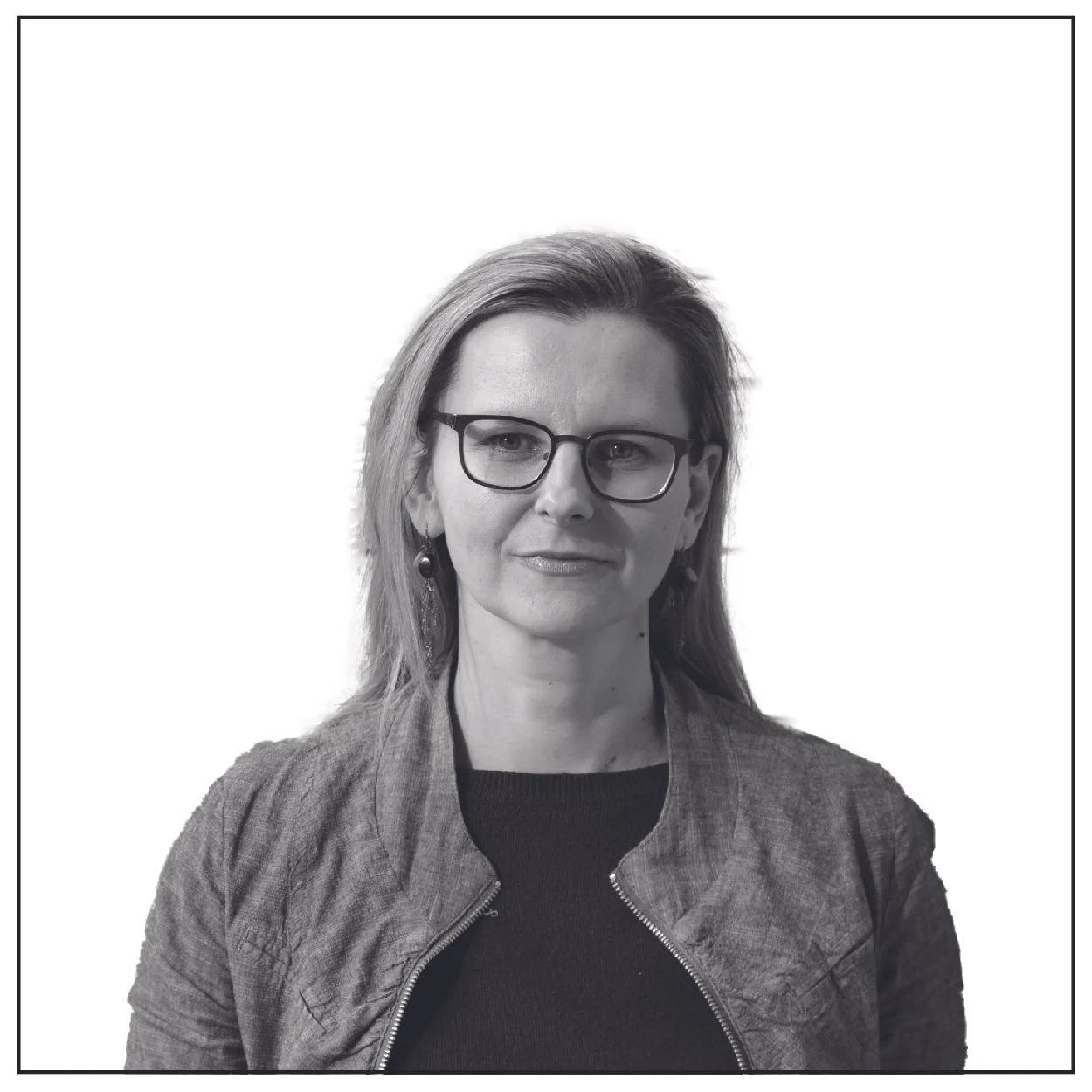 agi liso  ASSOCIATE DIRECTOR
