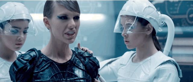 set_bad_blood_hailee_steinfeld_trinity.gif