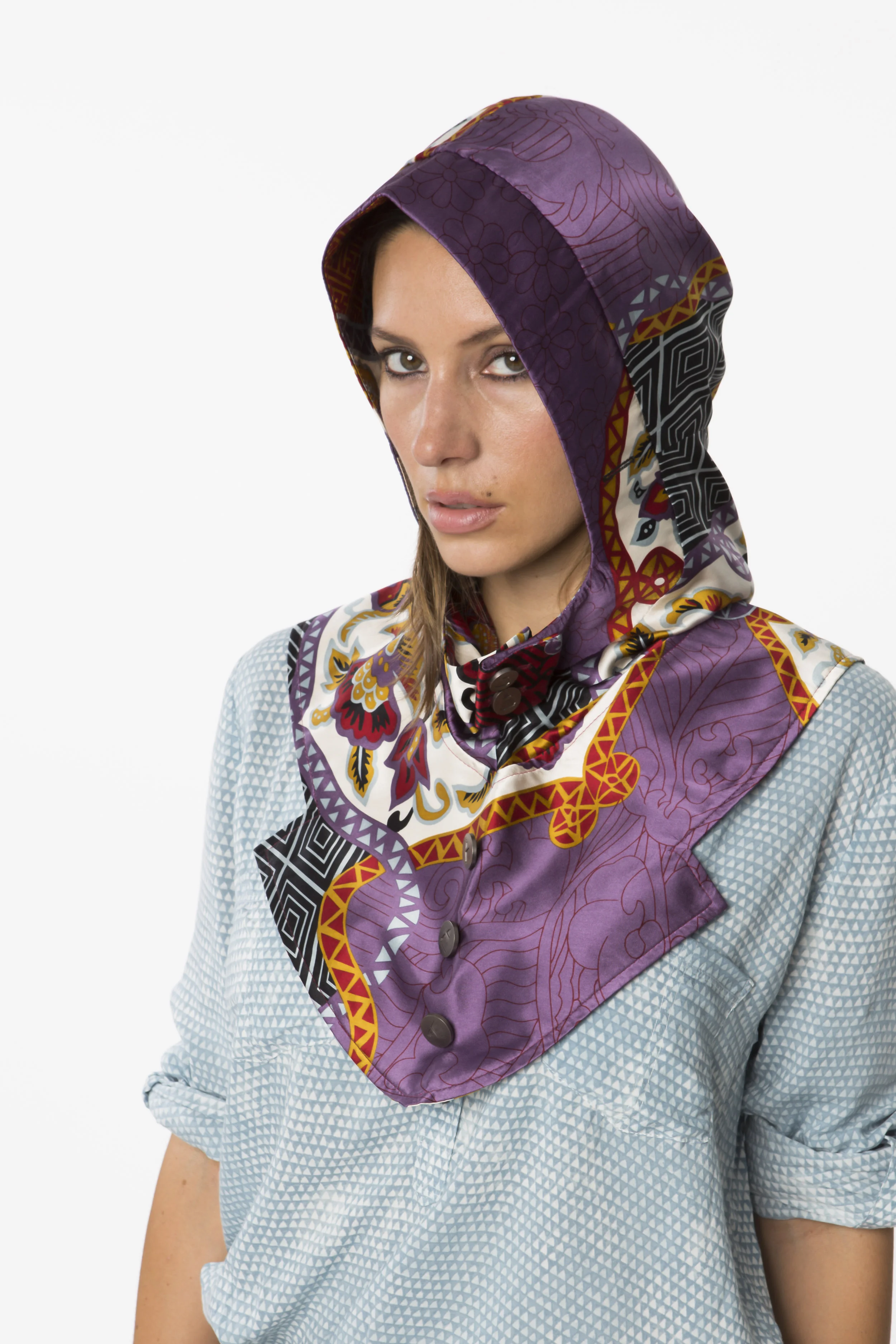 LOOK 25 F.jpg