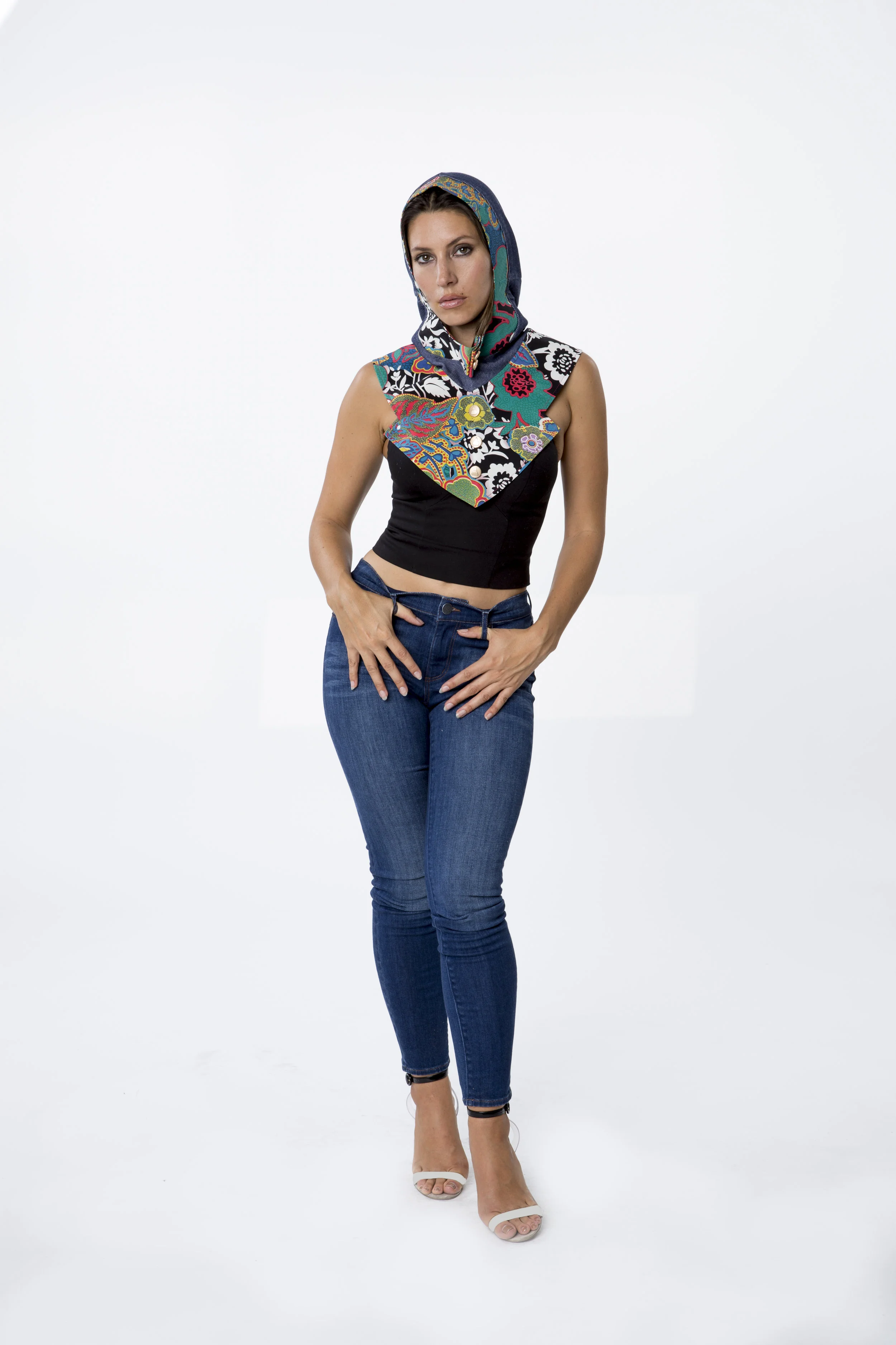 LOOK 46 E.jpg
