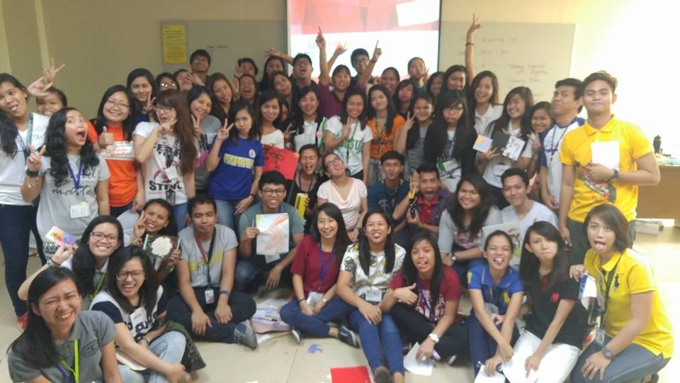 In photo: Co-facilitating a PAPJA workshop for Psychology majors on Expressive Arts in Therapy, January 2016.