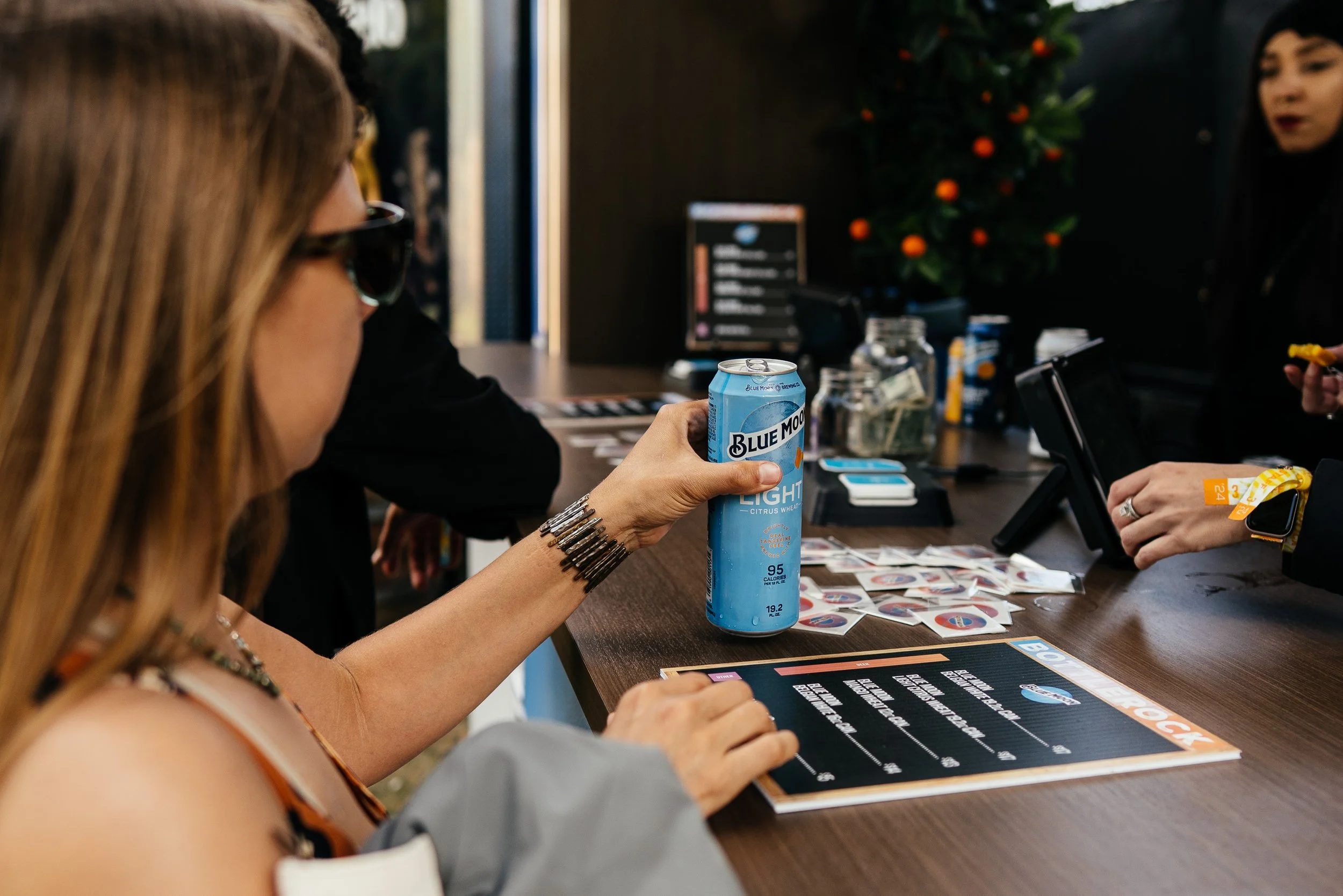 BLUE MOON - @SEBSEGURA-2.jpg