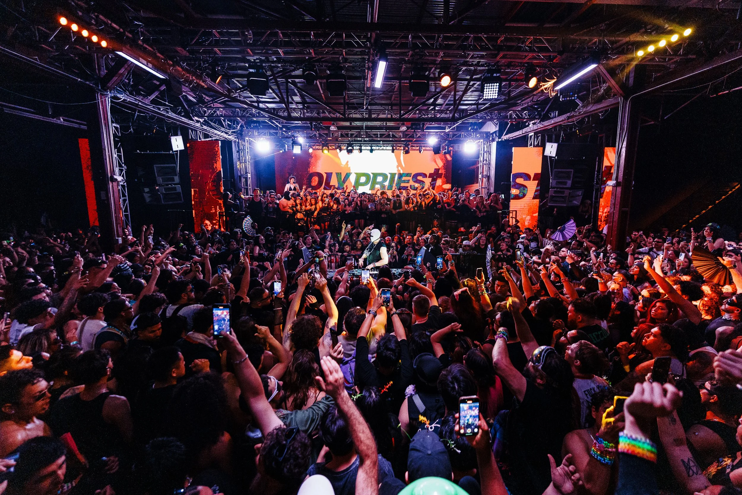 HOLY PRIEST MIDWAY - @SEBSEGURA-3.jpg