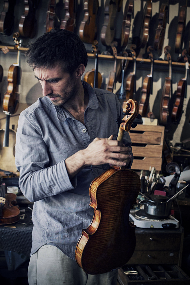  Martin - Luthier - Atelier Bernard Sabatier 