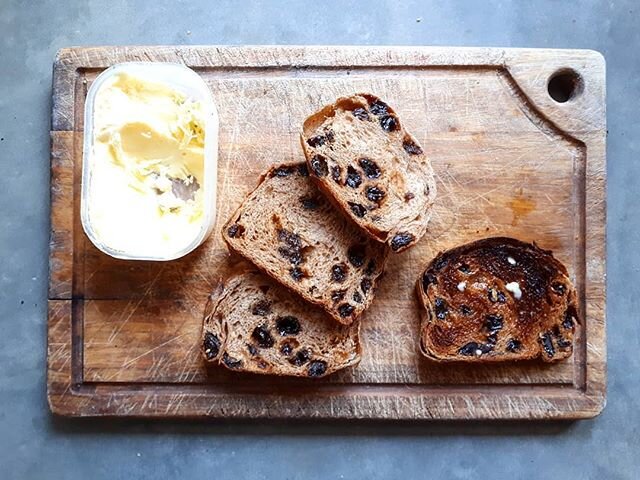 This Saturday's Special: Our Raisin Cinnamon Treacle Sourdough.

Clocking in at 23% fruit; sweetened gently with Kithul Treacle.

No butter, sugar or eggs.Order yours at www.bread.lk

#sourdough #Colombo #colombofood #fruitloaf