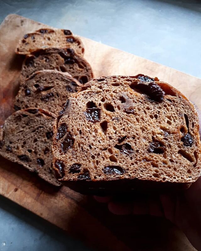 Raisin Cinnamon Treacle Sourdough. I can't tell you how much I love this loaf. 
It's gently sweetened with Kithul Treacle; deepened in flavour with just enough cinnamon and  a bit of our own malted wheat flour.  Raisins make up almost  a quarter of i