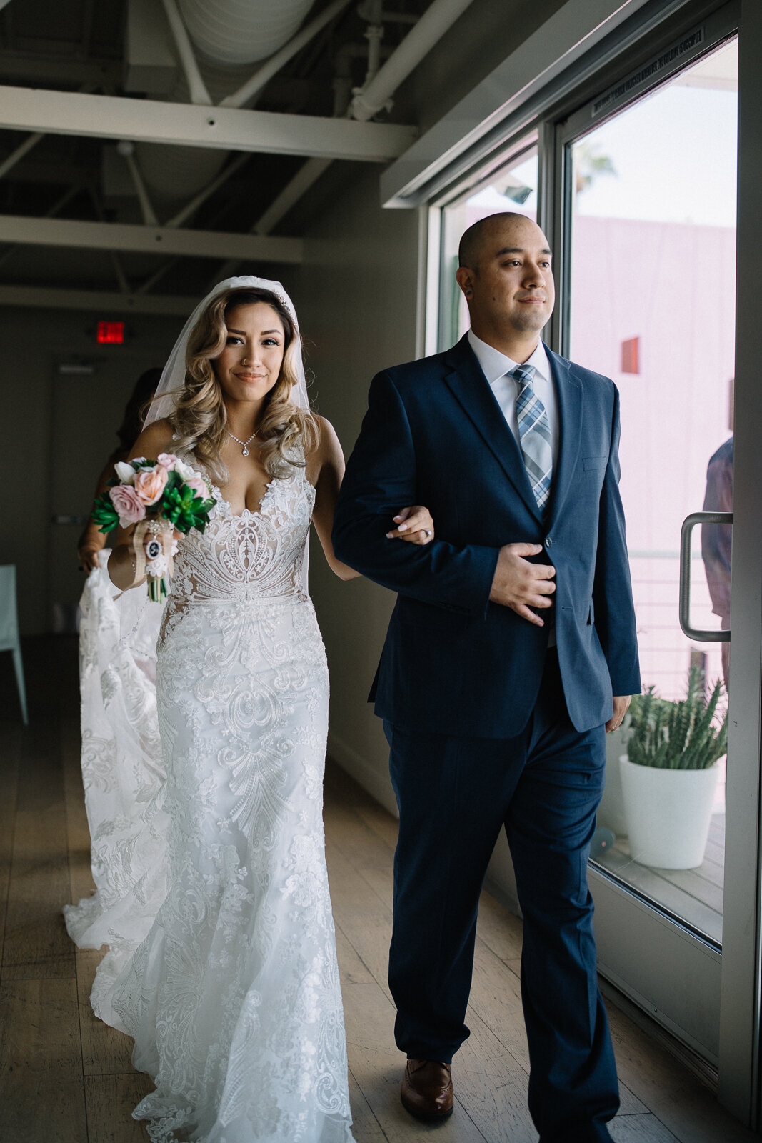 happy couple-BK6A5182.jpg