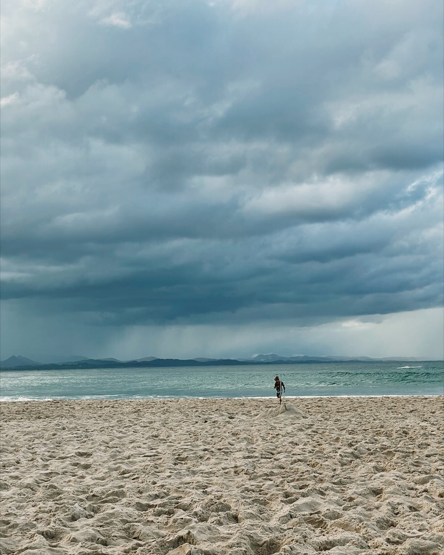 One of many moments from our recent time of rest in Byron. Otherwise forgotten on my phone (anyone else?) - it&rsquo;d be a shame not to share 💙 #byronbay