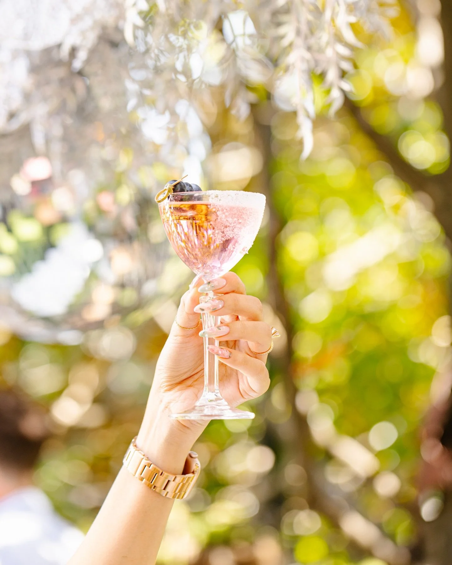 A sunny day well spent at The Winery, Surry Hills &mdash; capturing cocktails, food, and the vibe. 🍸🍹🥃🥂🥗

#sydneyfoodphotographer #cocktails #cocktailsphotography #sydneyphotographer #foodphotographer #contentcreators #sydneybars