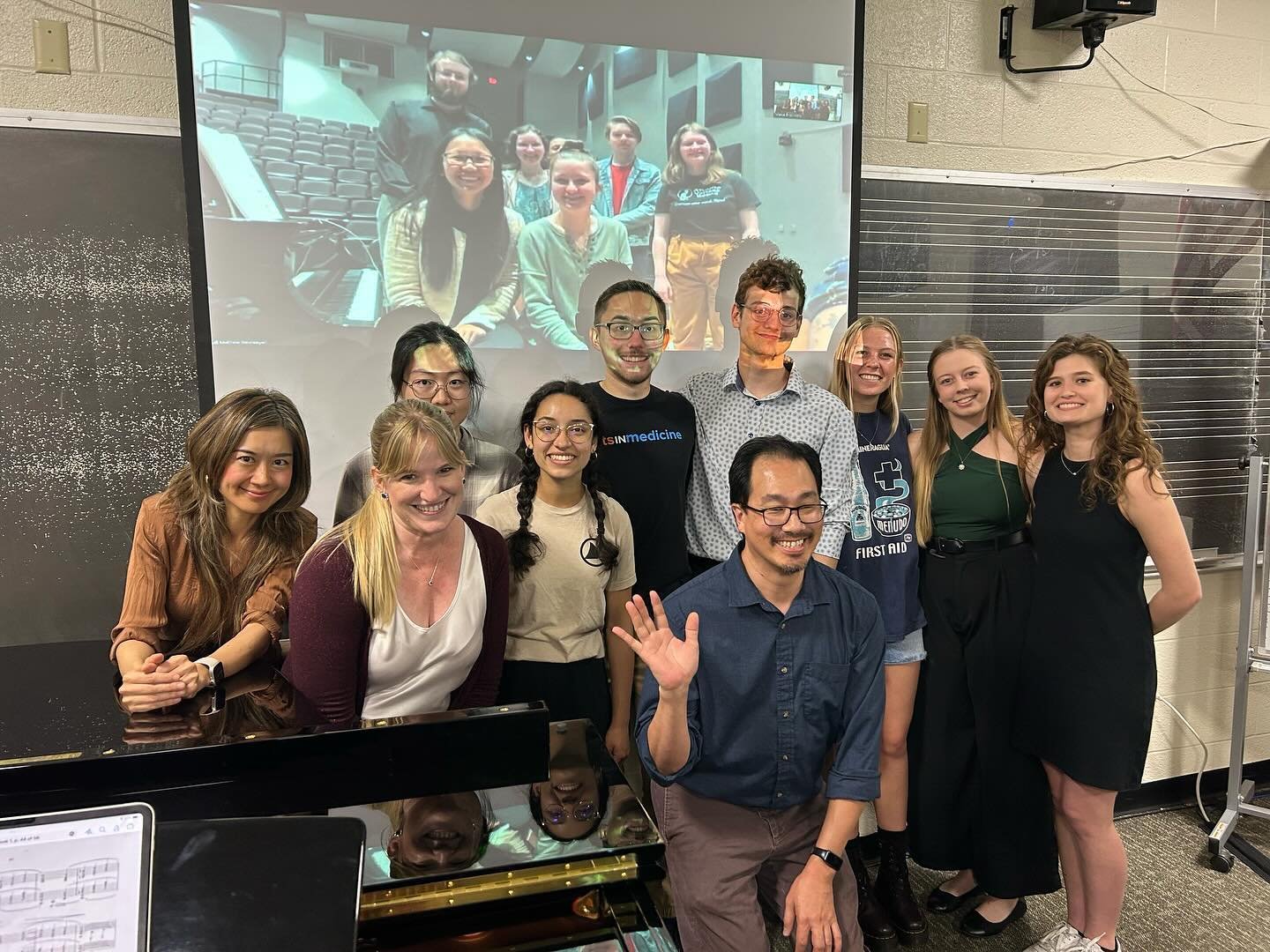 Disklavier Remote Studio Class Exchange with Dr. Melody Ng and her students at the University of Alabama in Huntsville!! @yamahamusicusa  #Disklavier #piano #remotelessons #uflorida  #ufcota #ufschoolofmusic