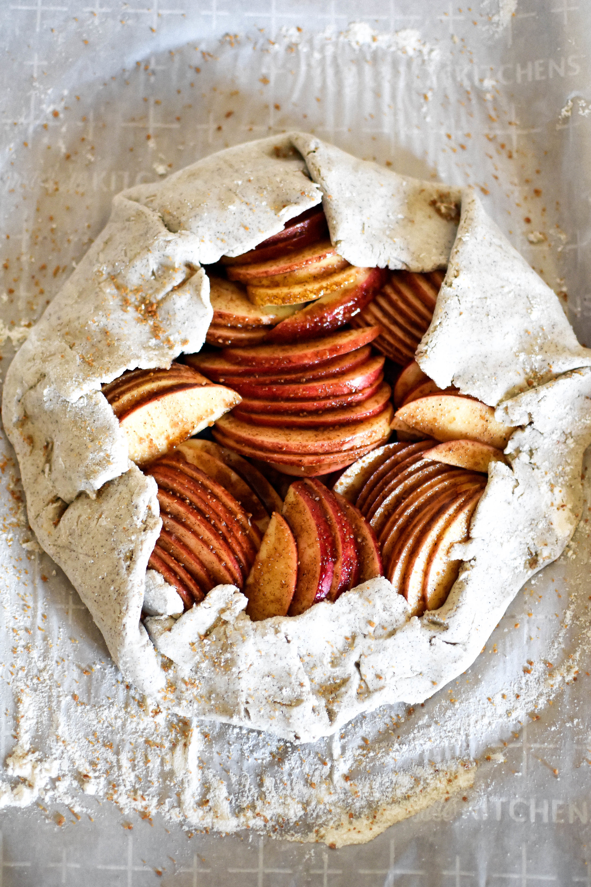 easy 10-ingredient apple galette