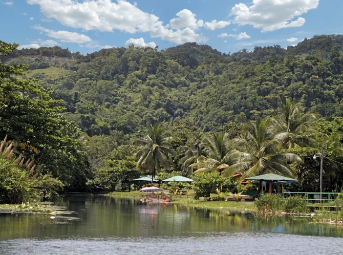 Gateway to Paradise - Likkle Porti Portland