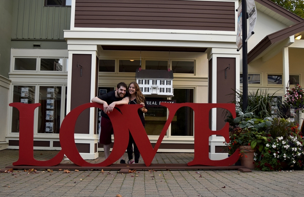  couples picture Love sign vermont stratton mountain 