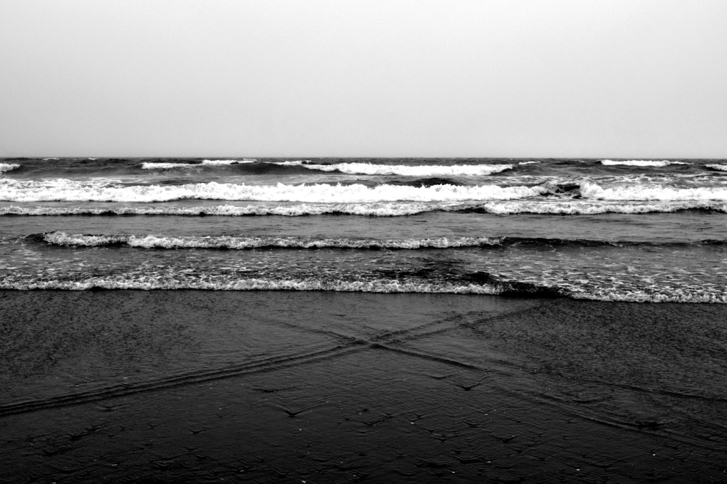  landscape photography nantasket beach waves during a storm 