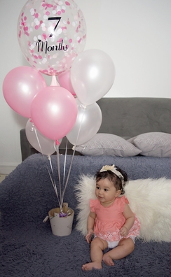  baby portrait photographer new york connecticut custom birthday balloon 