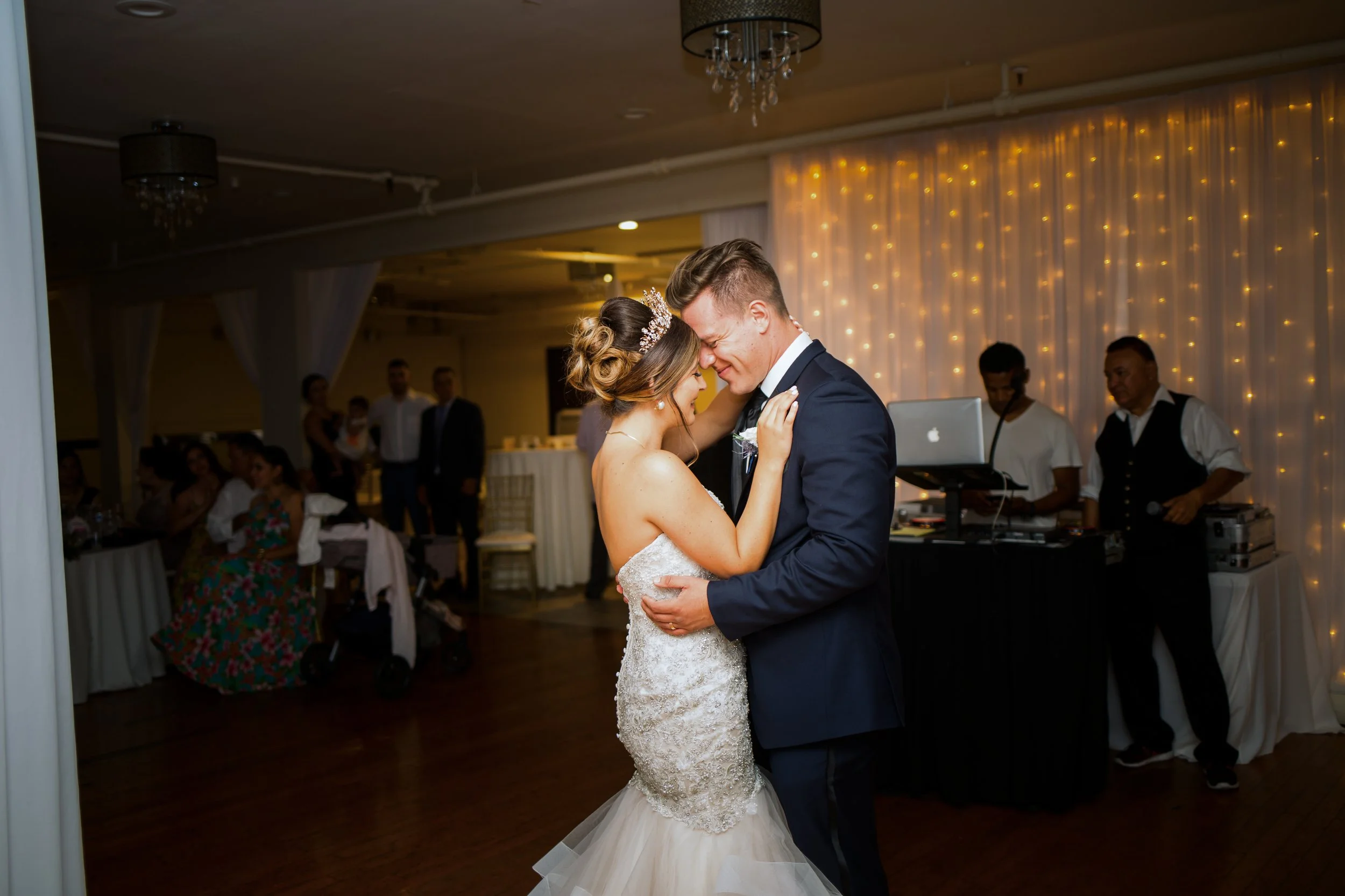 wishingyouhappiness.weddings-23.jpg