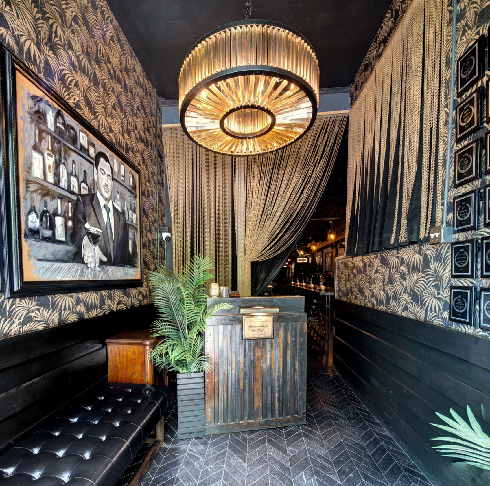 RR Foyer #1.jpg