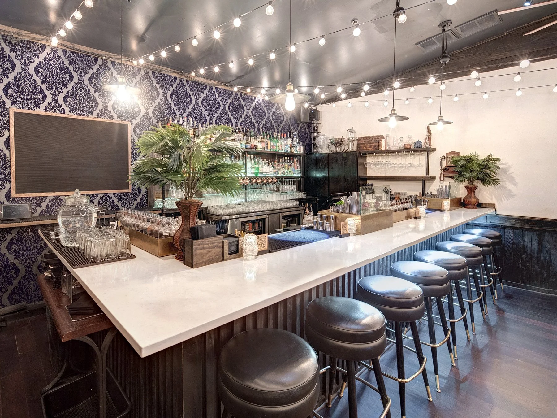 RR Mezzanine Bar #1.jpg