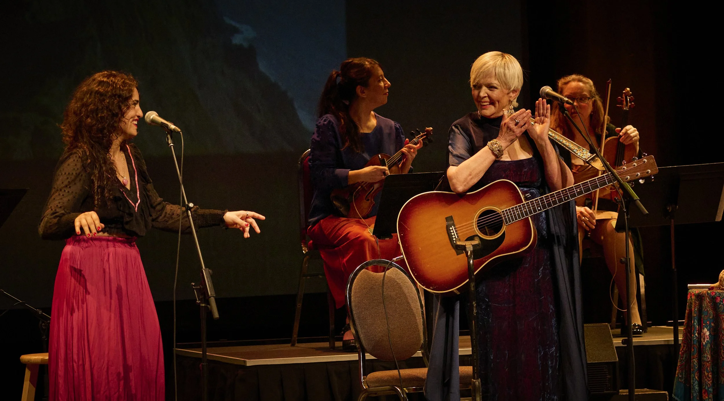 Social Media _MDZ7769.jpg