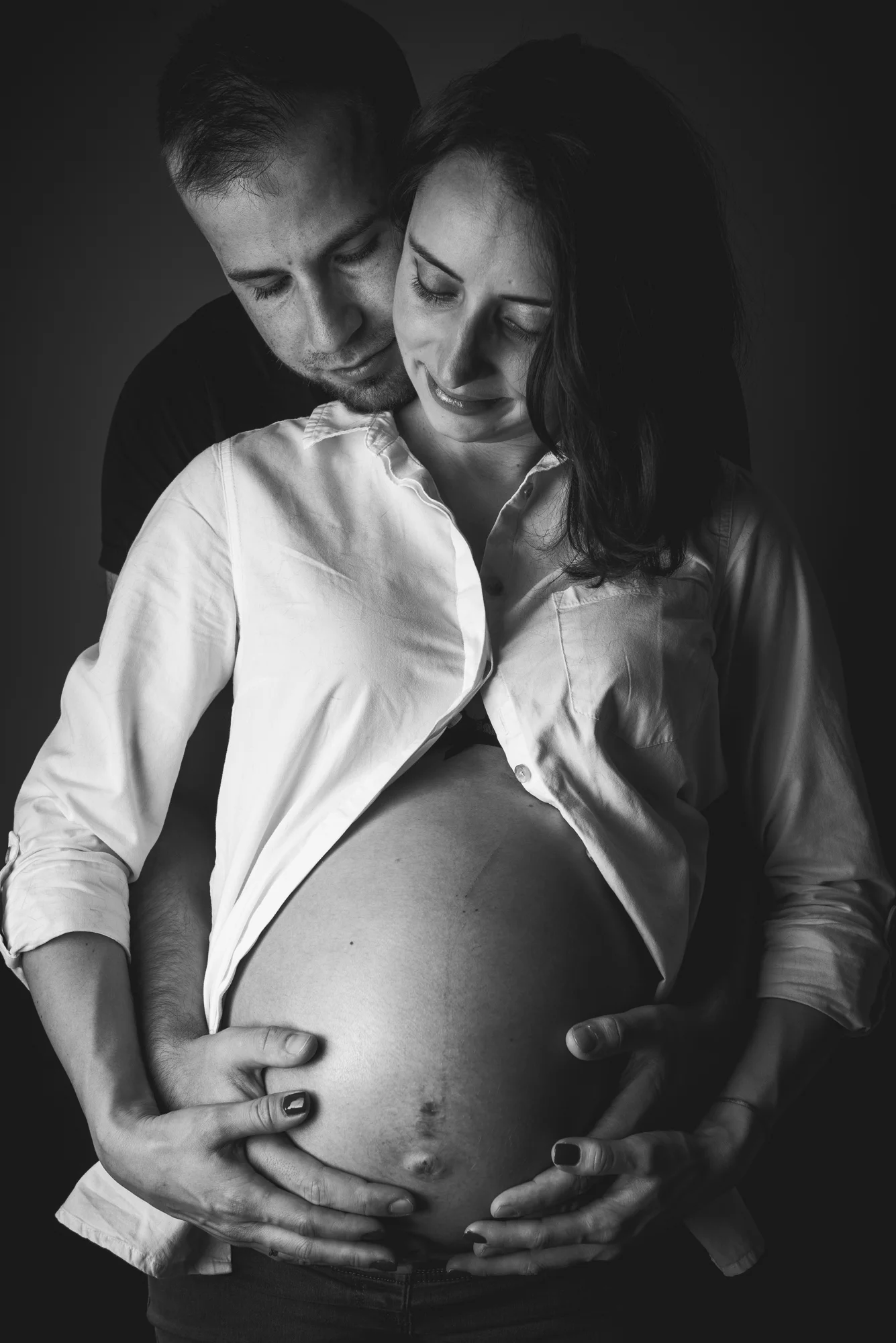 Jen knew exactly what she wanted which made my life a lot easier. She wanted black & white shots which had lots of feeling and mood. Personally, I feel black and white photos give so much energy and can be very emotional. They can give the image so much feeling and can be very powerful.