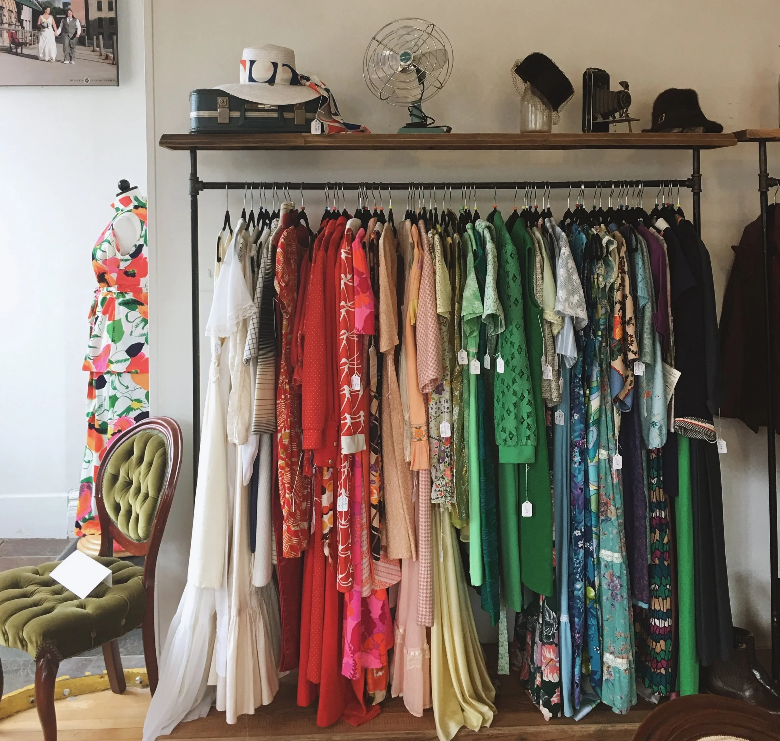 70's prints, vintage accessories, statement making home decor and all sorts of dreamy fur jackets. Jane Vintage is the perfect stop to find pieces with lots of character.