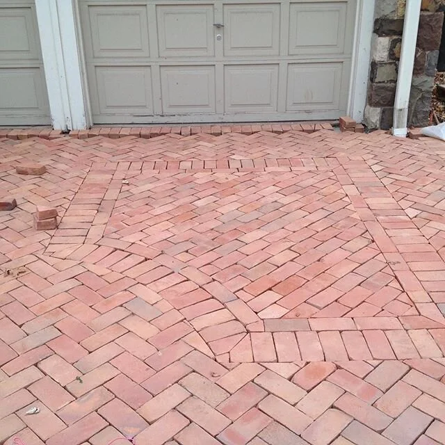 When you want to use your driveway as a patio&hellip;.. create a brick parterre. 
#SuburbanEcology
#landscapeconstruction
#plantingdesign
#perennialgarden
#landscapearchitecture
#landscapeNewJersey
#landscapearchitectNJ
#landscapedesign
#gardendesign