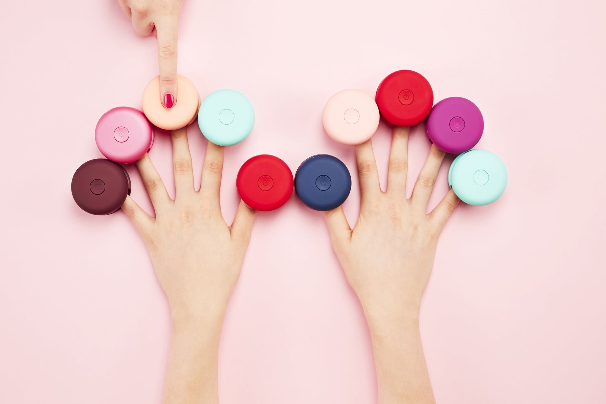 Pop Sugar | This Gel Manicure Kit Plugs Into Your Laptop For On-the-Go Nails