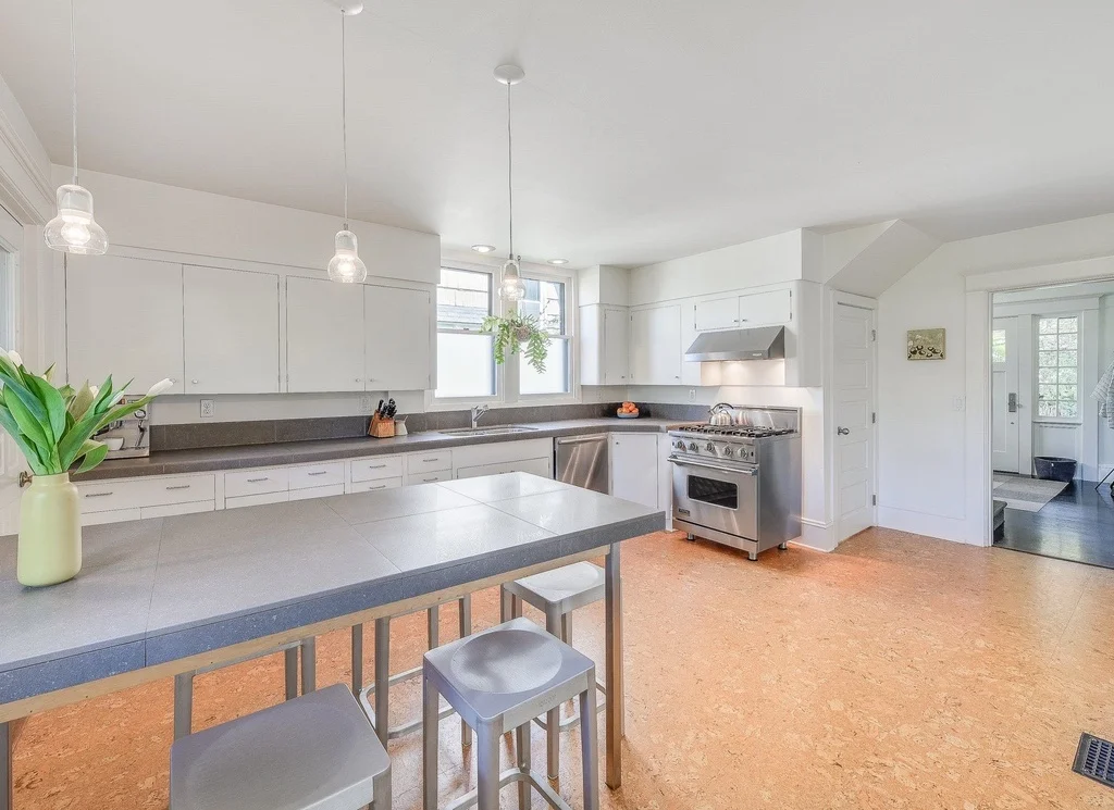 Kitchen+1.jpg