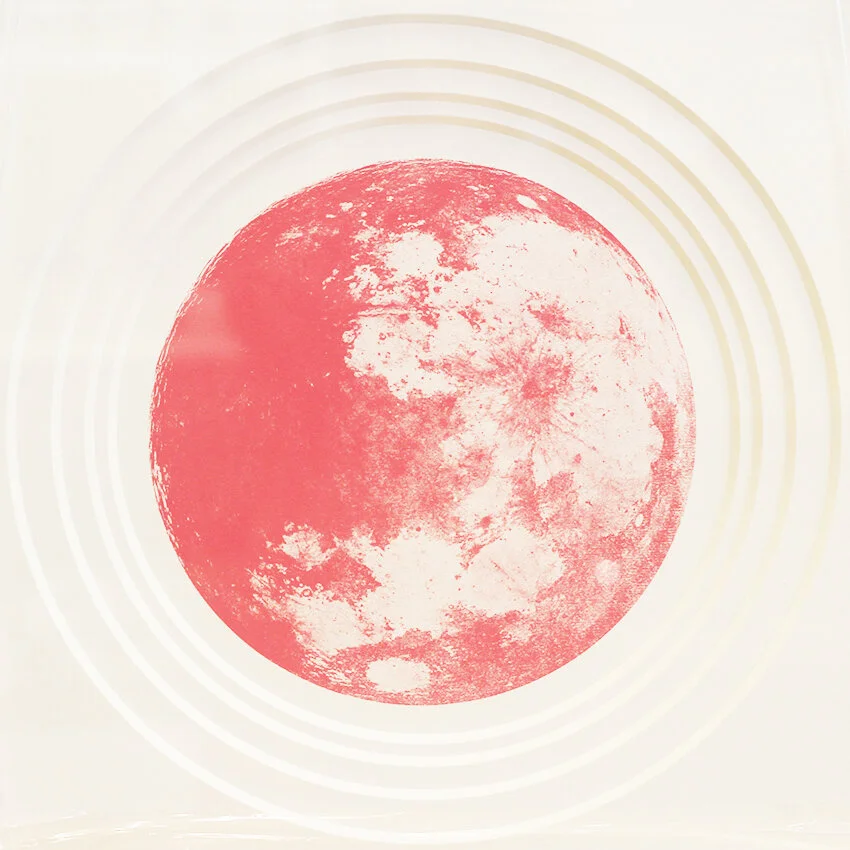 moon_round_mount_Tess_light.jpg