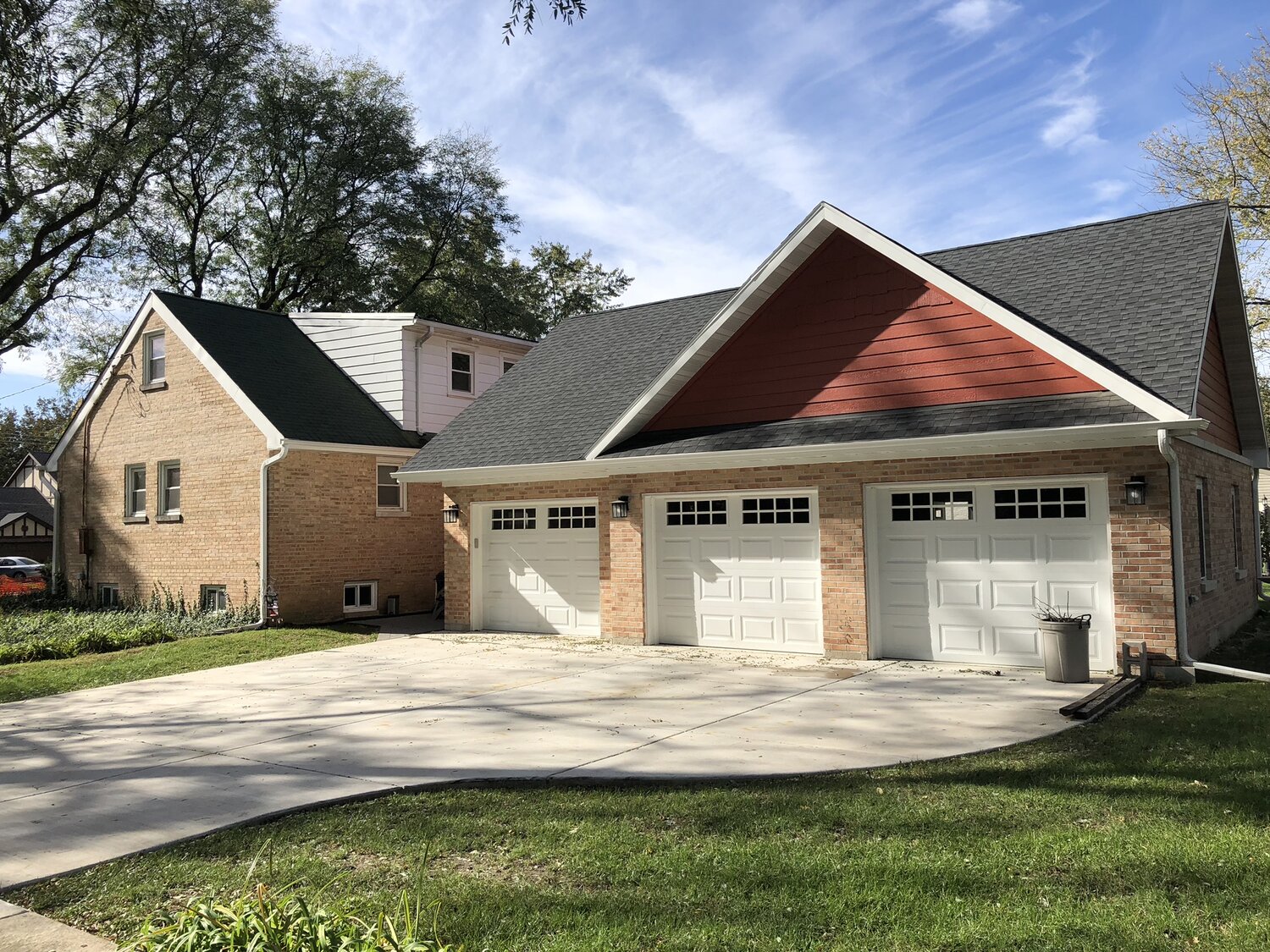 3 Car Garage