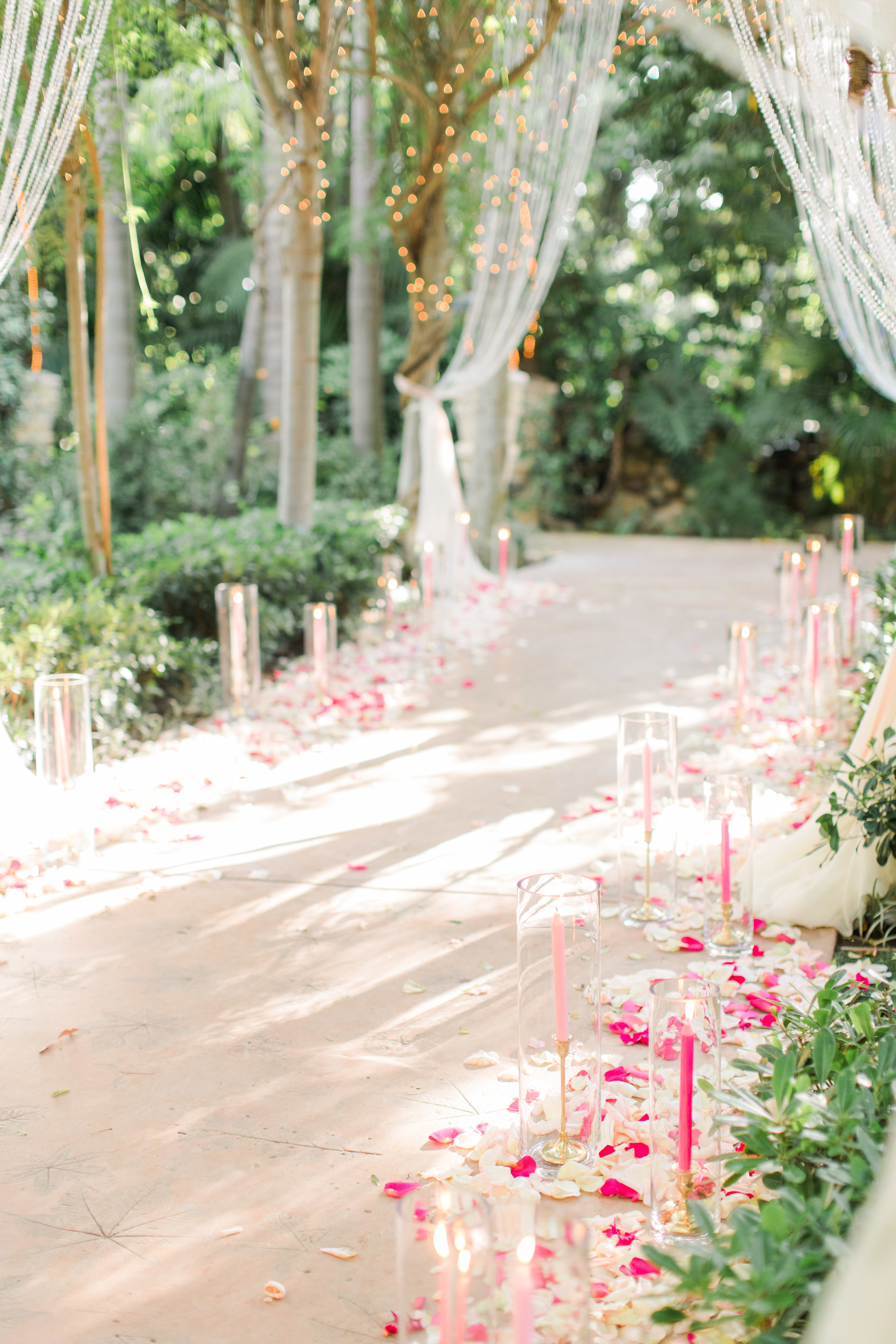 JennyQuicksallPhotography_www.jennyquicksall.com_WestlakeVillageInn_HartleyBotanicaWedding_-559.jpg
