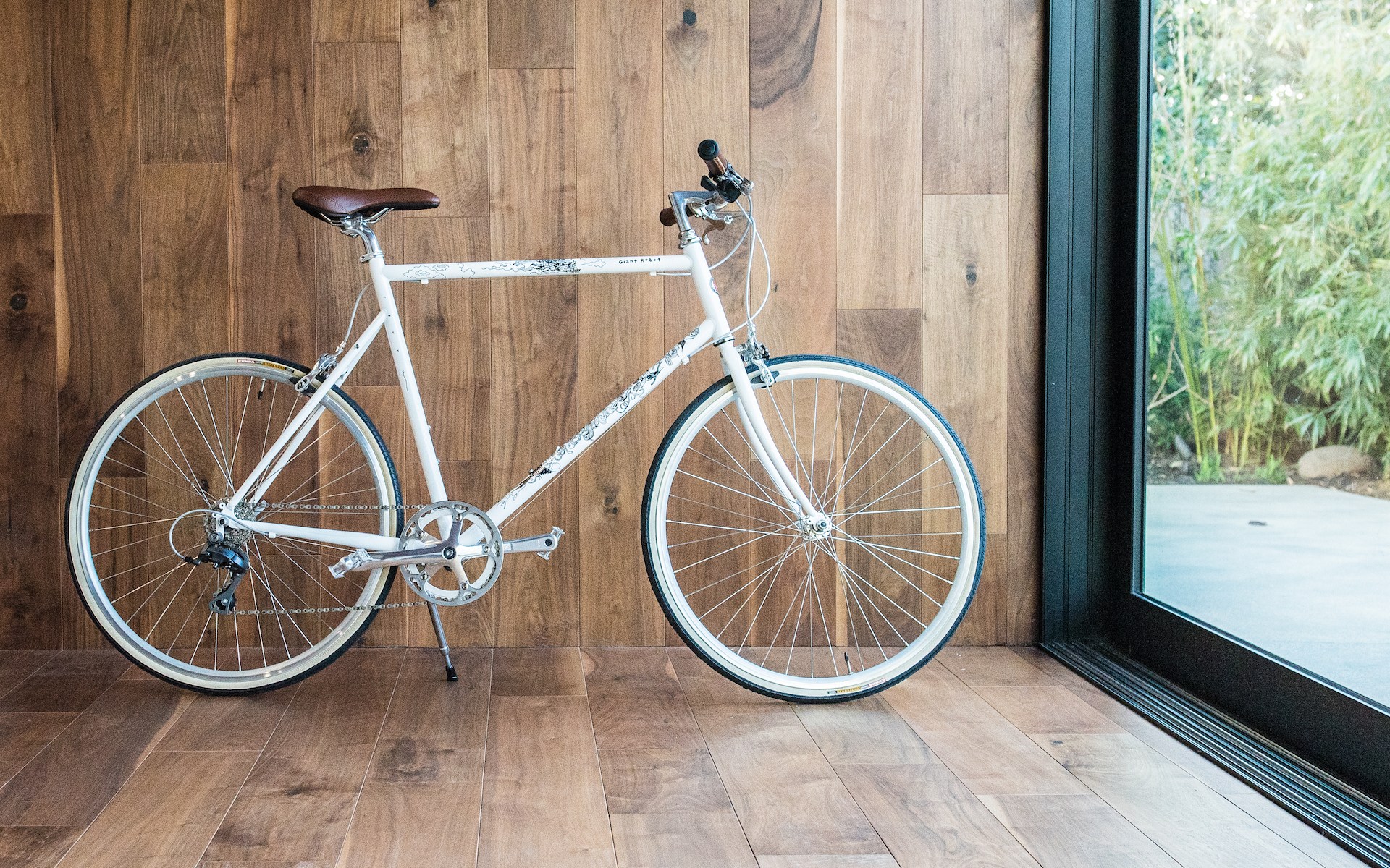 The James Jean x Katsuya Terada tokyobike collab with Giant Robot
