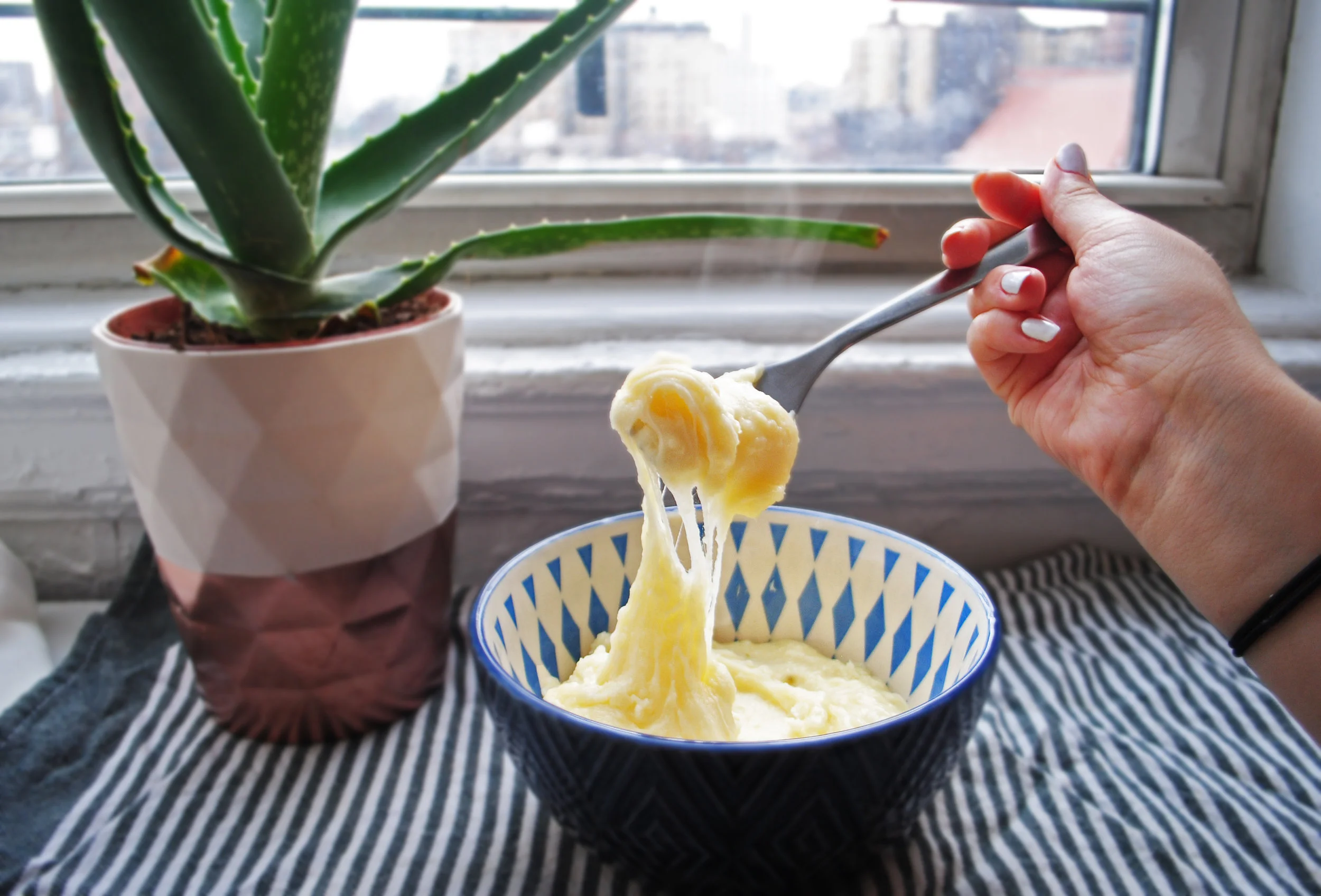TRUFFLE ALIGOT (MASHED POTATOES WITH CHEESE)