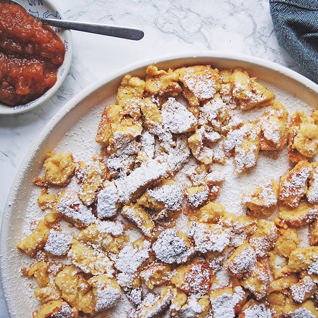 kaiserschmarrn: difficult to say, scary easy to eat 😉 we&rsquo;re pairing this austrian shredded pancake with applesauce just in time for #roshhashana - find it on the blog today 🍎&hearts;️🥞