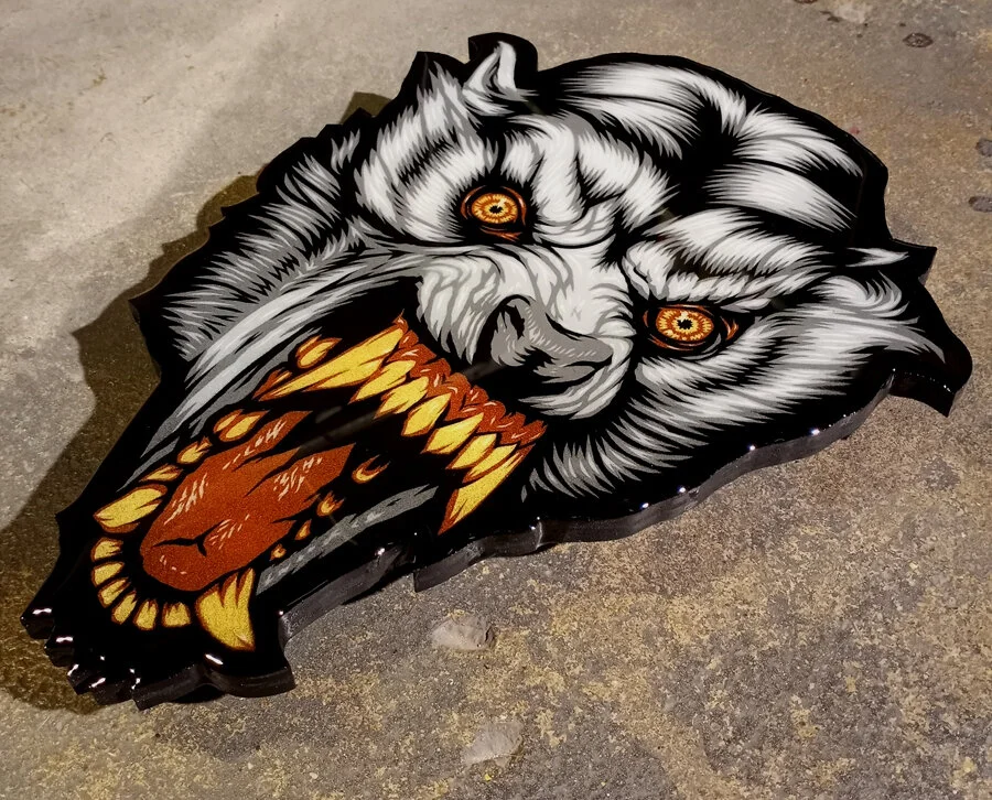 Deluxe Kessler Wolf spray painted head on cut wood. — EPYON5