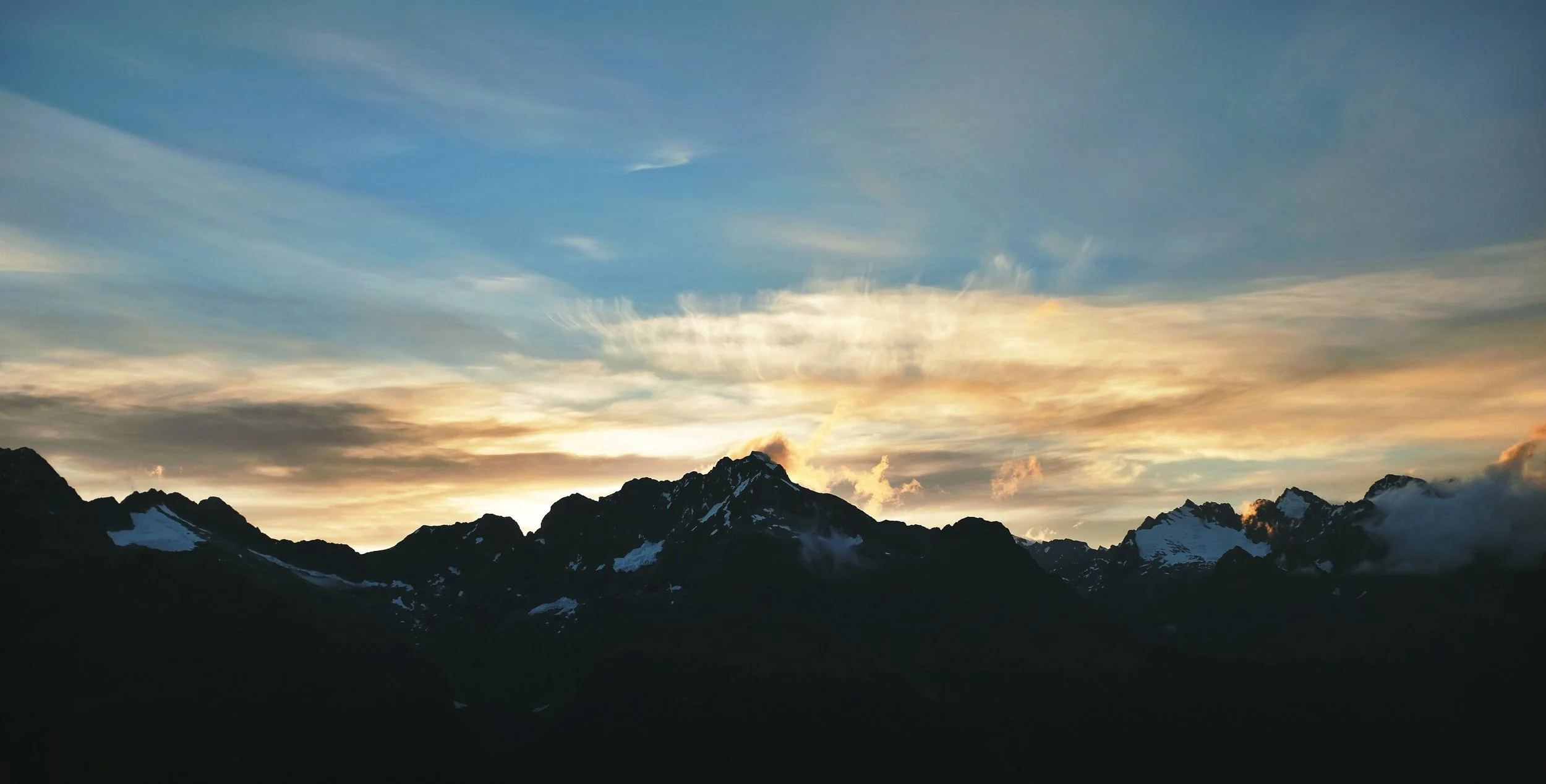 Fiery peaks on the Routeburn.