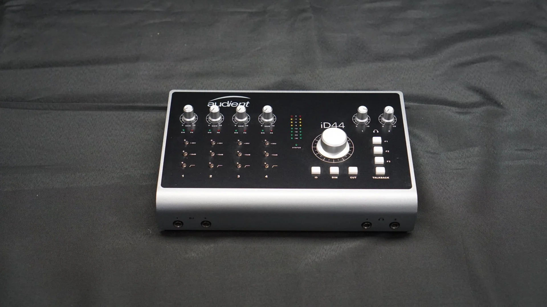 Audient iD44