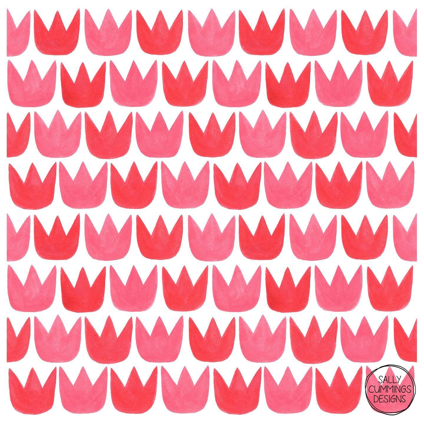 A little throwback today to my sweet and simple hand painted Tiptoe Tulips pattern 😊 Available through my Society6, Redbubble and Spoonflower stores 🌷

#sallycummingsdesigns #society6 #redbubble #patterndesign #textiledesign #surfacedesign