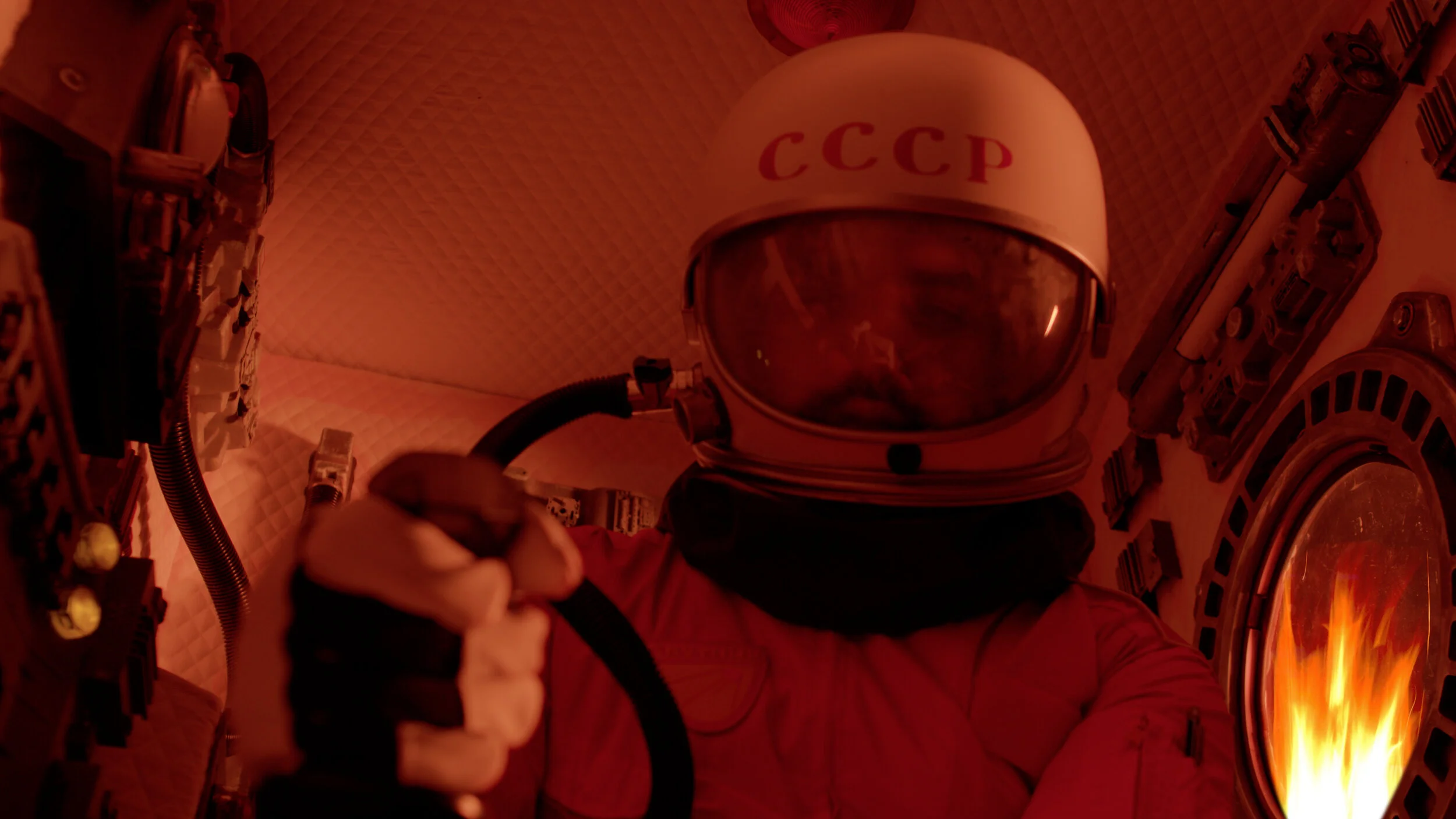cosmonaut-spacesuit-fire-capsule.jpg